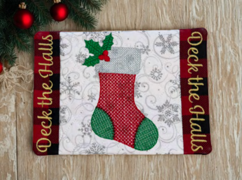 JJ Deck the Halls Mug Rug